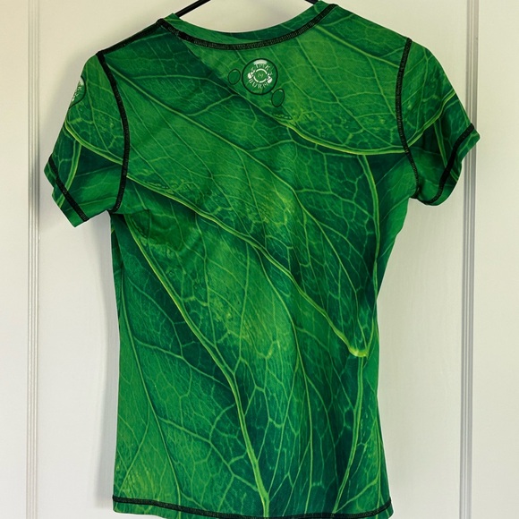 INKnBURN vintage women’s tech shirt and running shorts! - Picture 3 of 10